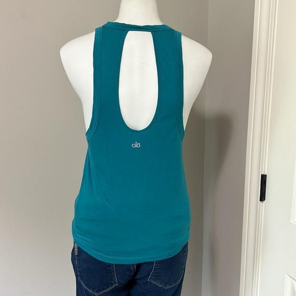 Alo Yoga Tank Top Open Back Teal Top Sleeveless Scoop Neck - Picture 1 of 7